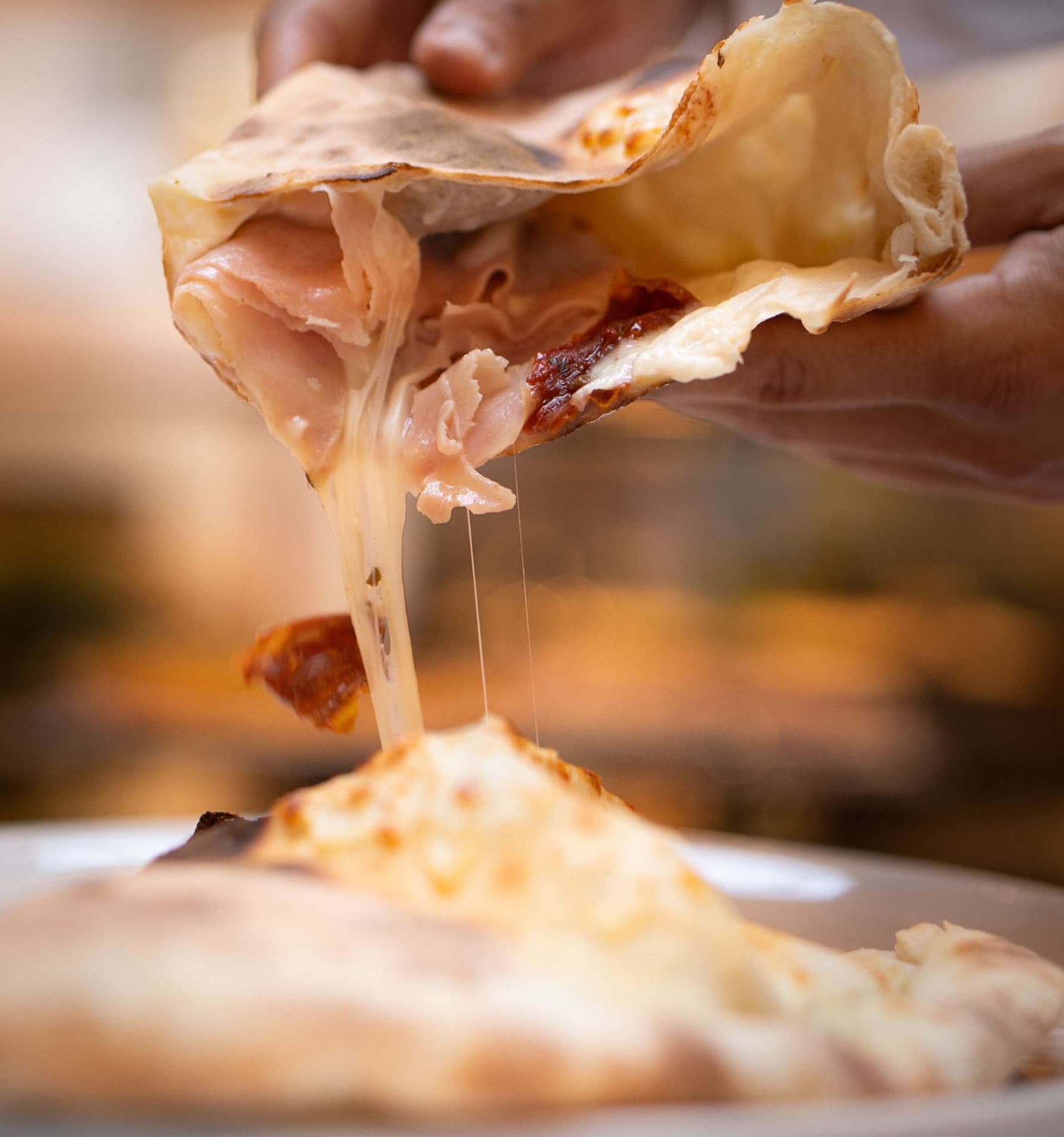 Pizze gourmet, hamburger d'autore e colazioni dolci e salate