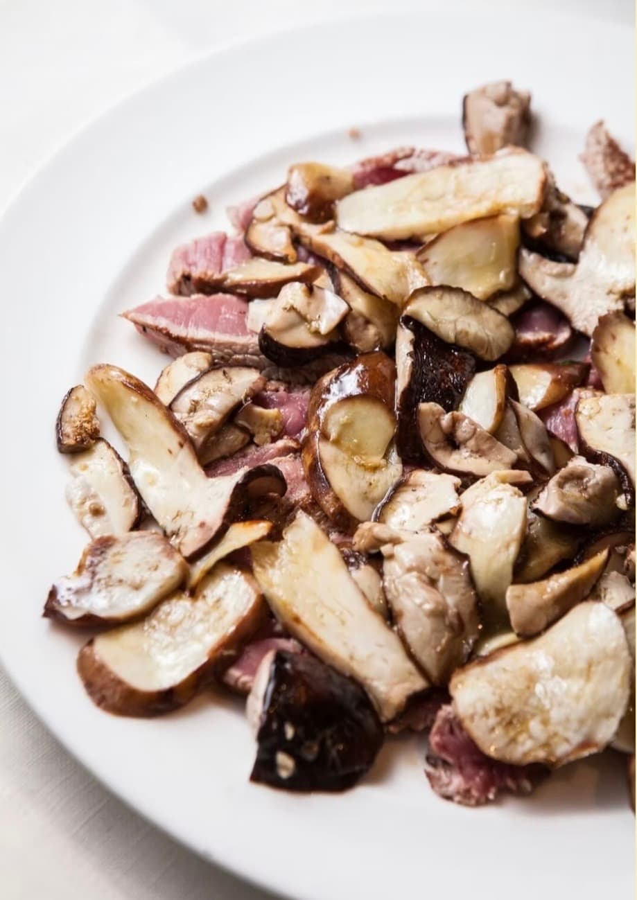 Frische funghi porcini: tagliata, tartare oder pappardelle