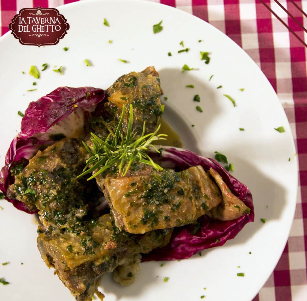 Abbacchio alla giudia, ricetta storica della tradizione romana