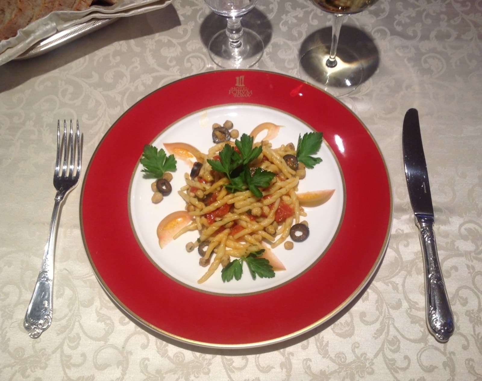 Trofie con polpettine di pesce spada e melanzane